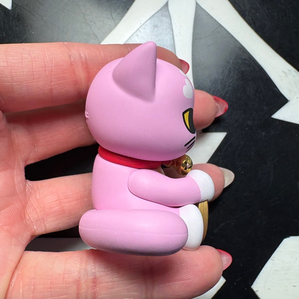 tokidoki Lucky Cats LOVING PAWS - Picture 2 of 6